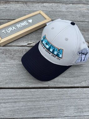 Disney Parks Star Wars Hoth A World of Snow And Ice Cap Hat New with Tag
